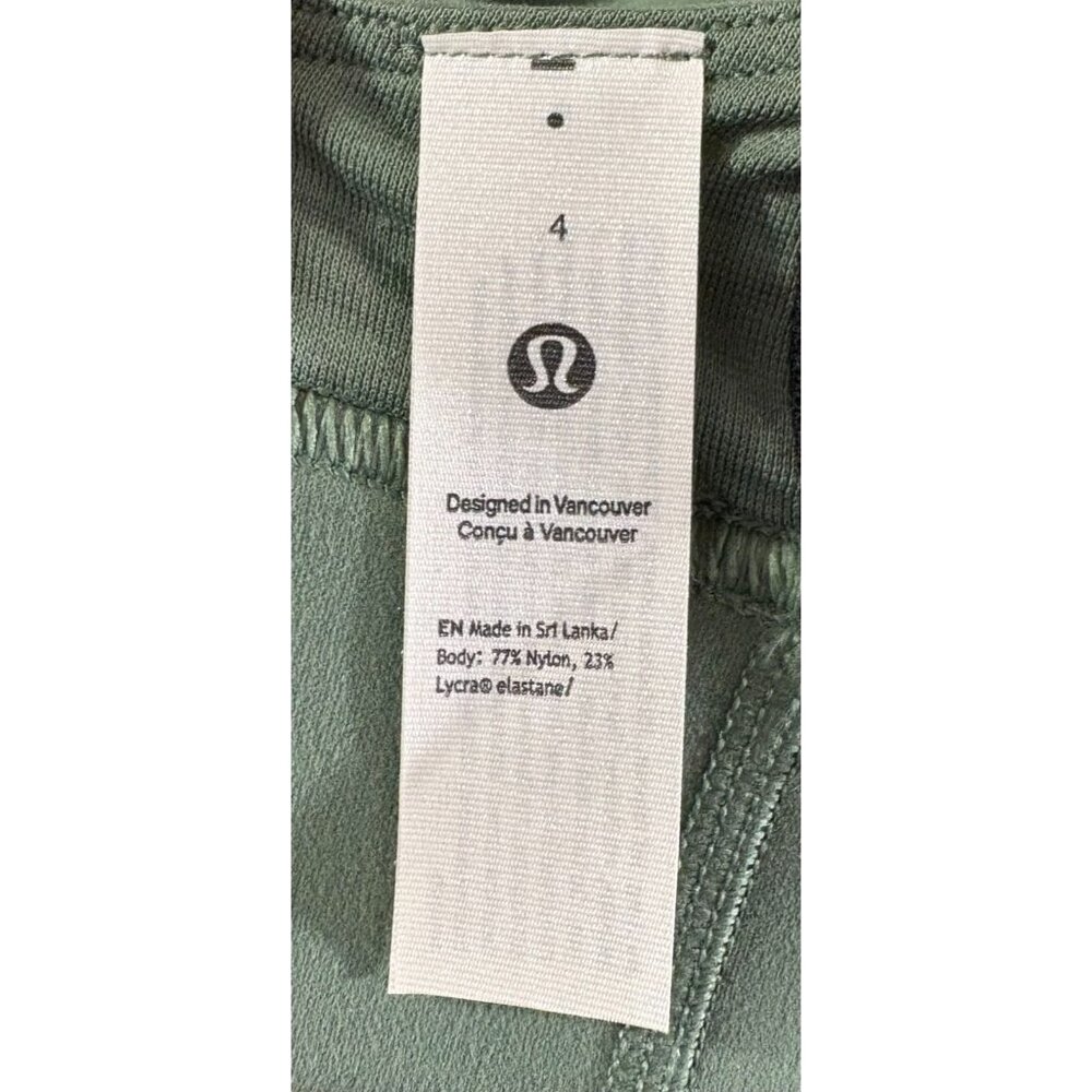 Lululemon License to Train Triangle Bra A/B logo sz 4 color green GREU NWT $48 - Picture 3 of 9
